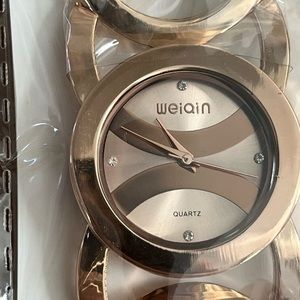 Weiqin Rose Gold Tone Rhinestone Women's Quartz Watch NWT NEEDS‎ BATTERY